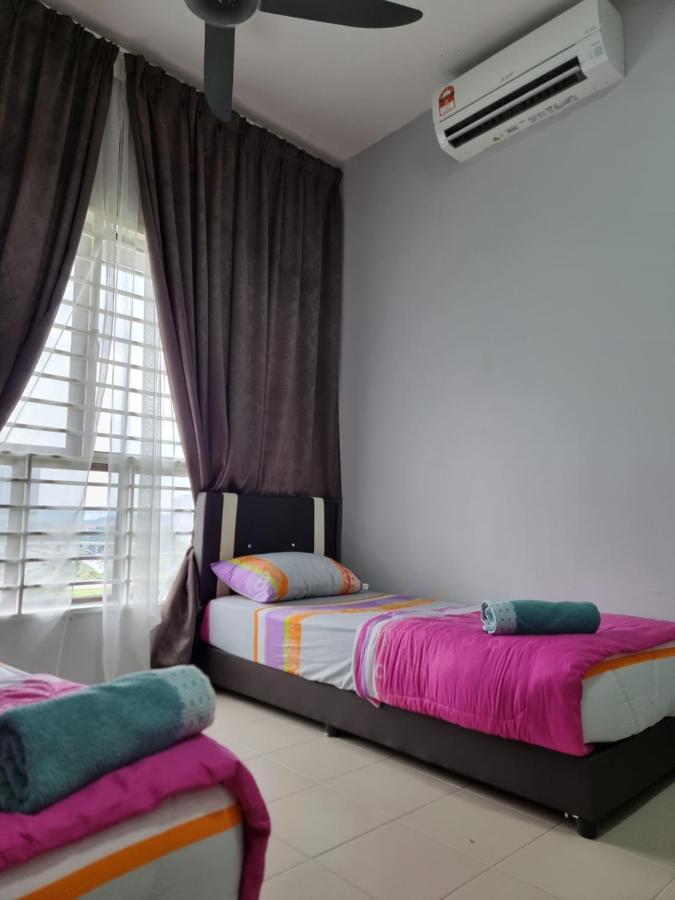 3R2B Entire Apartment Air-Conditioned By Wnz Home Putrajaya For Islamic Guests Only Exterior photo